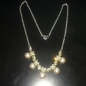 Pearl and Flower Necklace
